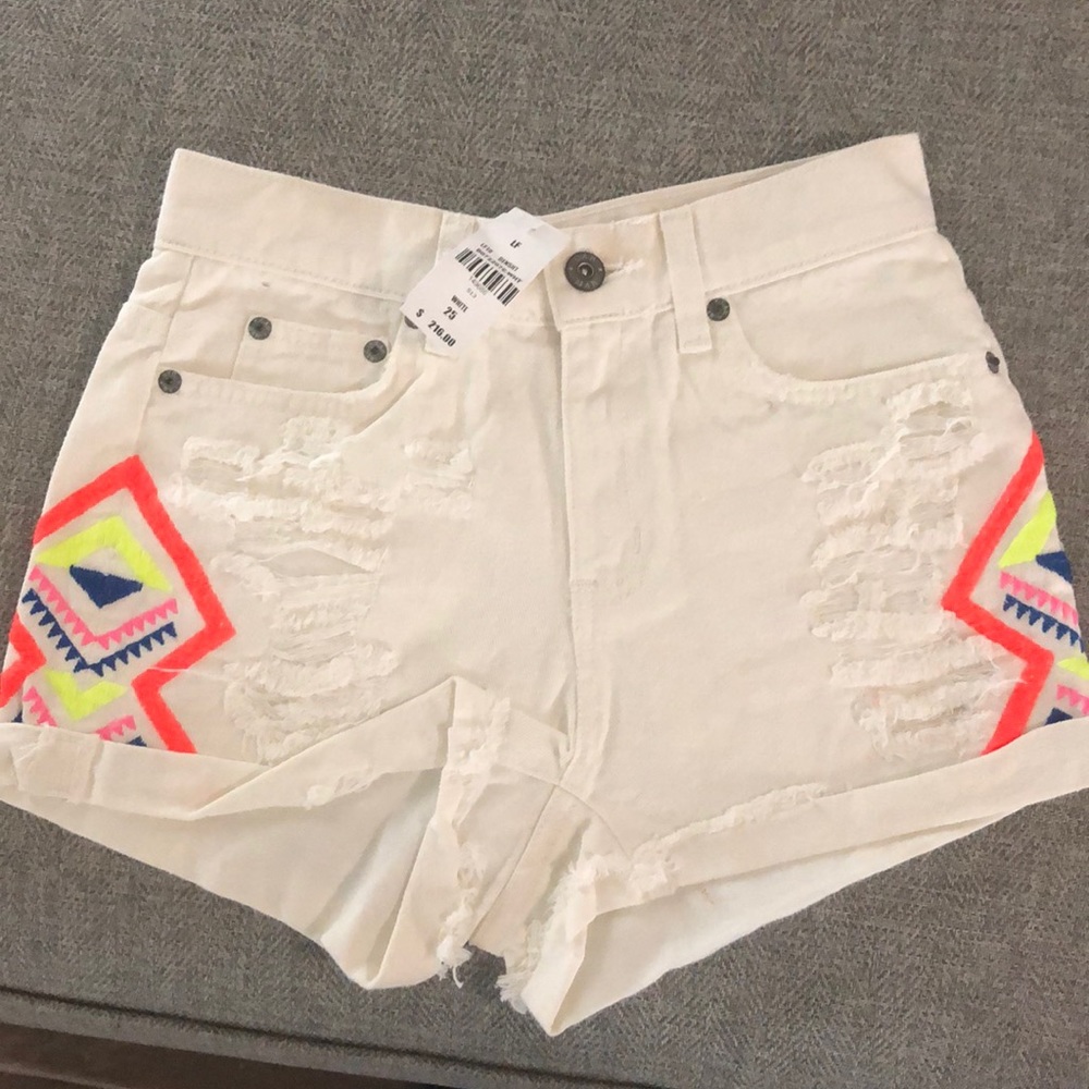 Women carmar denim shorts nwt‎